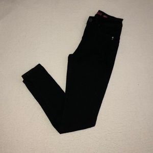 “WannaBettaButt?” Black jeans